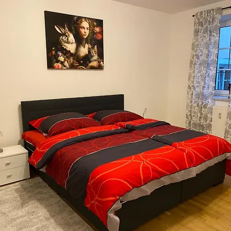 Private Wohnung Direkt Im Zentrum Braunau am Inn Exterior foto